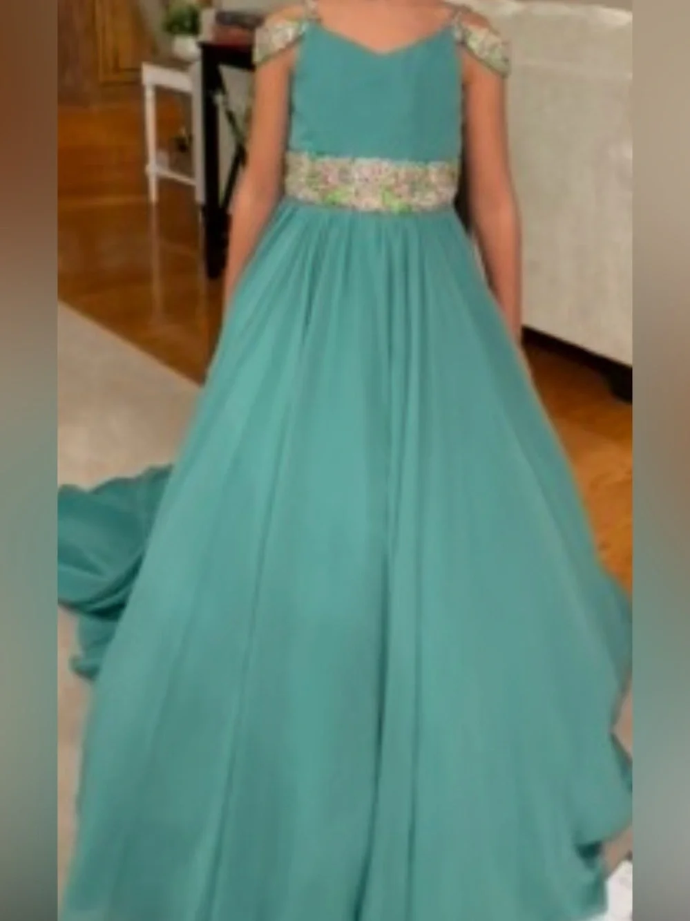 One More Couture flowing emerald